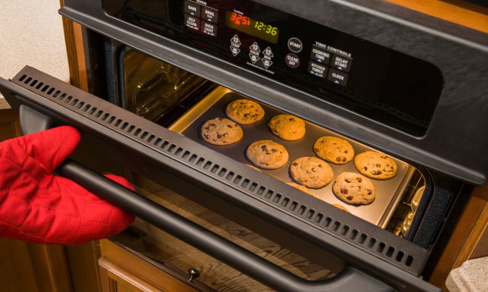 Troubleshoot Oven Preheating Problem Like a Pro