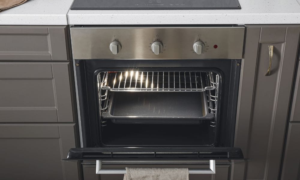 Oven Won’t Heat or Bake? Edmonton Experts Reveal How They Fix Every Oven Problem 3 Victoria Oven Repair 1